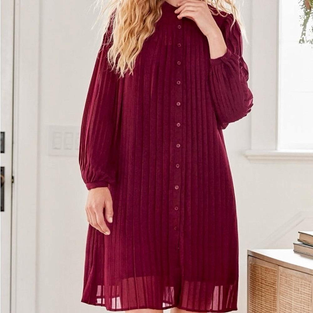 NWOT Garnet Hill ‘Mara Pleated Trapeze Dress’ in “Deep Currant” Size Small